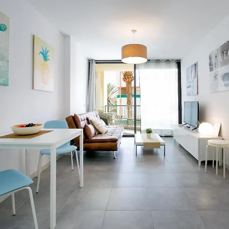 Carmen Sunrise, Cristianos * 洛斯克里斯蒂亚诺斯